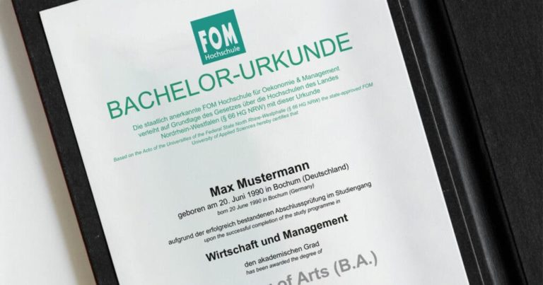Zeugnissignaturen in der Blockchain - TrustCerts und FOM Hochschule - Prof. Norbert Pohlmann