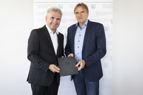 Foto Minister Prof. Pinkwart und Prof. Norbert Pohlmann